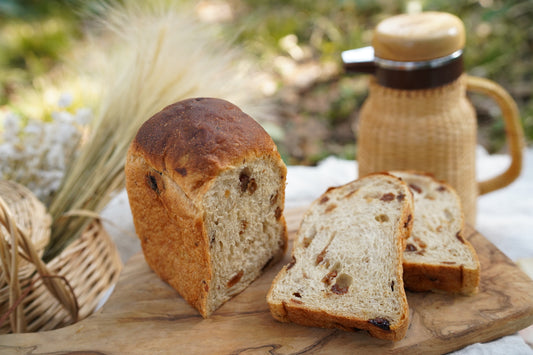 juteのレーズン食パン